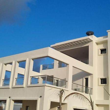 Villa Bolati, Avec Piscine, Jacuzzi, Jardin Et Vue Bonoua 外观 照片