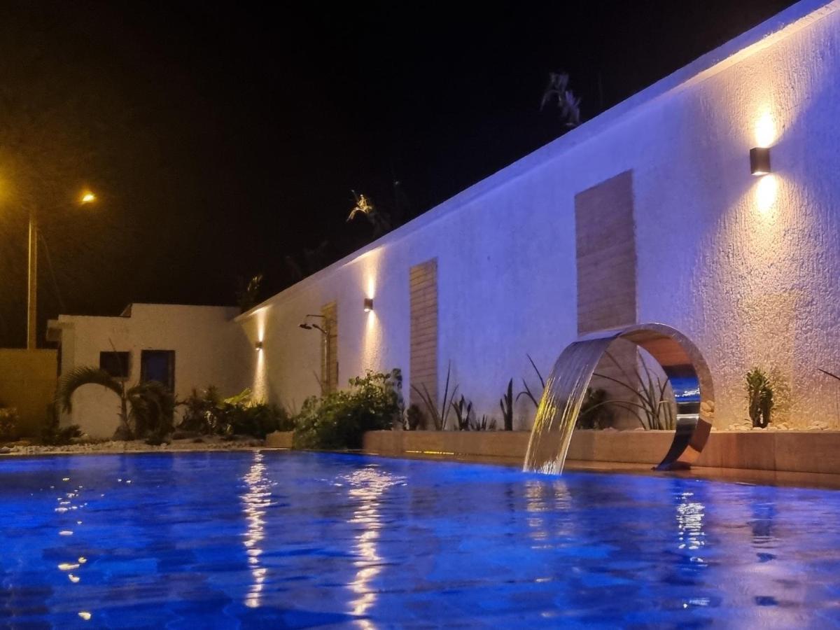 Villa Bolati, Avec Piscine, Jacuzzi, Jardin Et Vue Bonoua 外观 照片